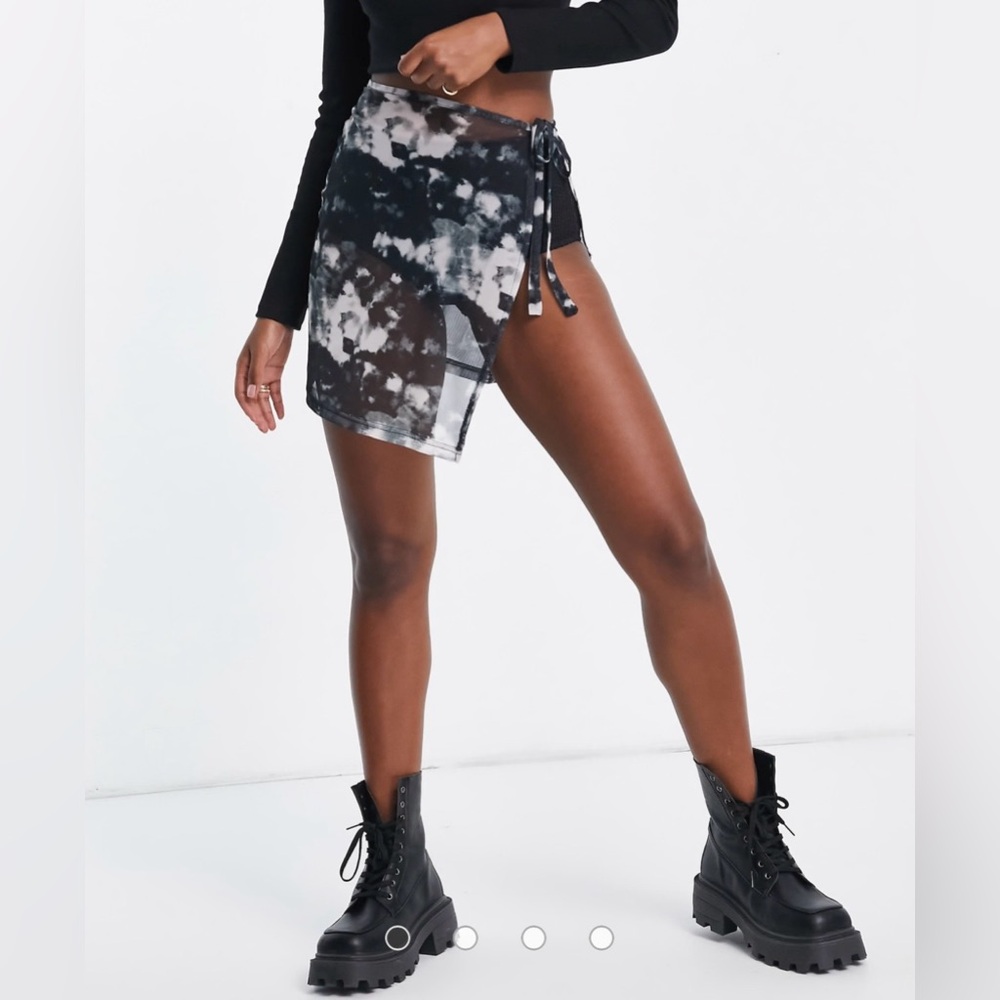 New / Never Worn - Tie-Dye Sheer Wrap Mini Skirt in Black & White
